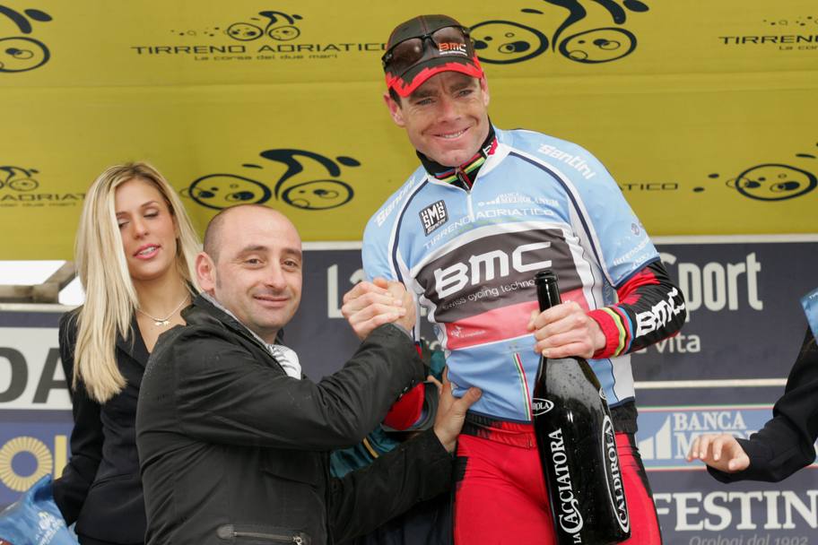 Tirreno Adriatico 46a edizione, Evans sul podio dopo la quinta tappa, Chieti - Castelraimondo (ANSA)